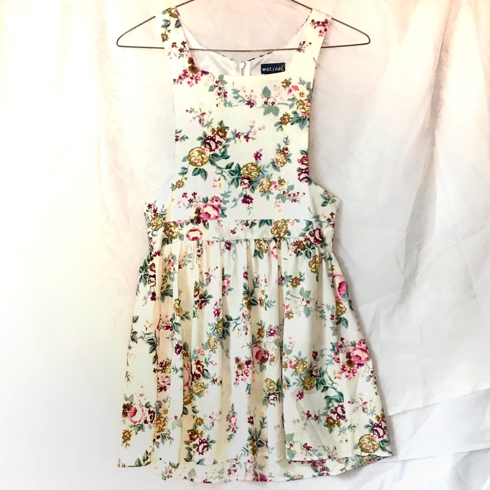Wet Seal Off White Ivory Floral Mini Dress Cut Out Sides Size Medium NWOT